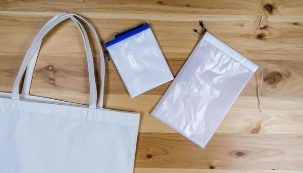 マイバッグとレジ袋 マイバッグとレジ袋の写真