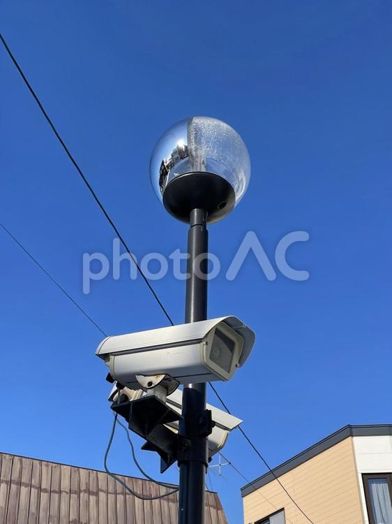 カメラで監視 街灯,監視カメラ,カメラの写真素材