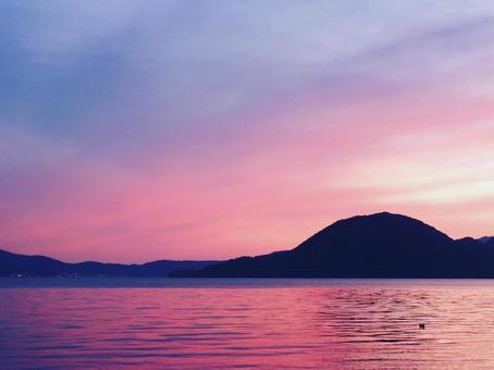 夕日の湖 夕日の湖の写真