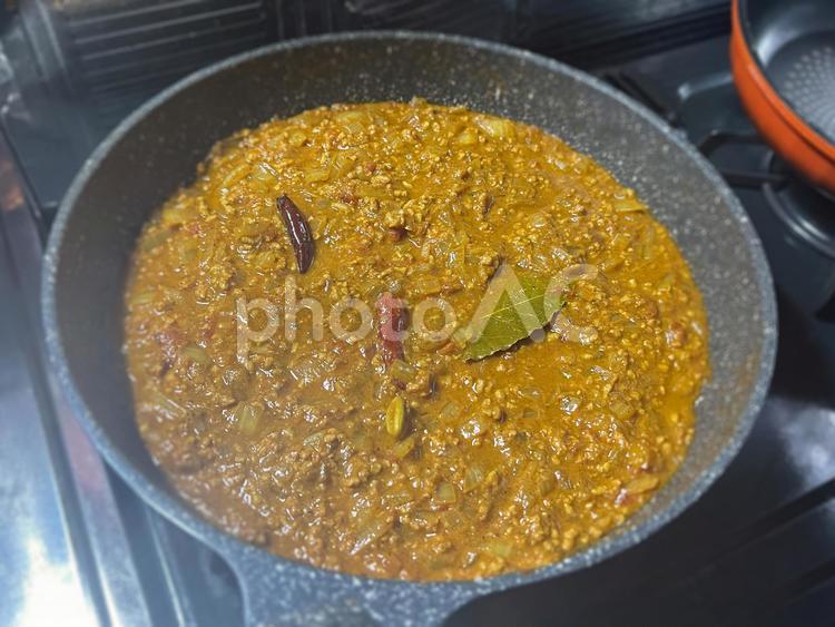 トマトを使ったスパイスキーマカレー キーマカレー,カレー,スパイスカレーの写真素材