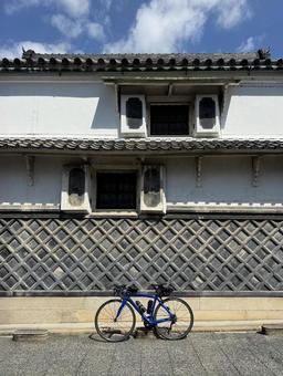 有松宿の町並みと自転車_5 有松宿,なまこ壁,蔵の写真素材