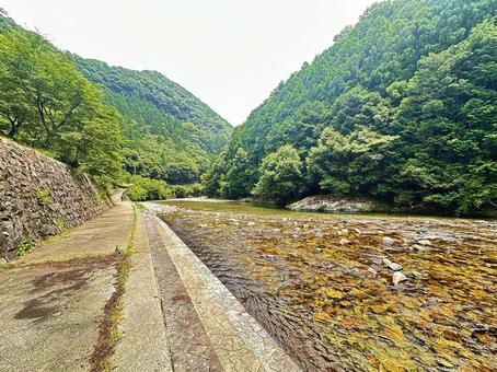 下北山スポーツ公園 夏の公園 下北山スポーツ公園 夏の公園 奈良県下北山村,アウトドア,温泉の写真素材