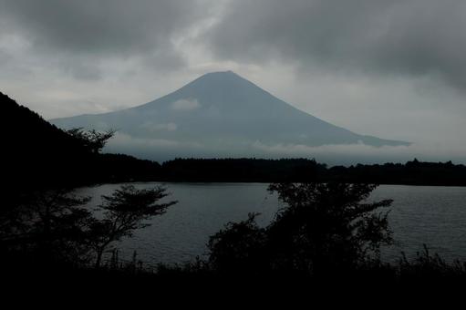 田貫湖からの富士山 田貫湖からの富士山の写真