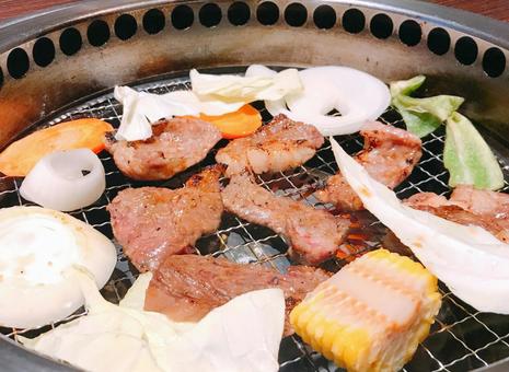 焼肉 焼肉 焼肉,牛カルビ,牛肉の写真素材
