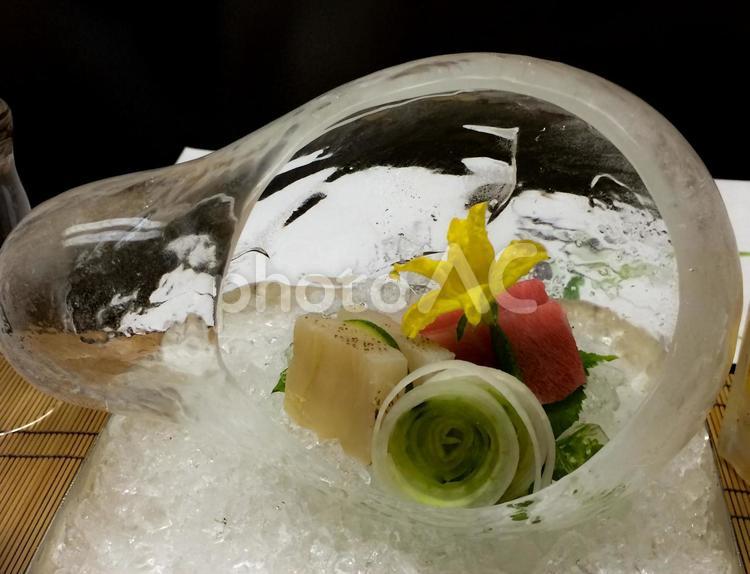氷の器 日本料理,和食,季節感の写真素材
