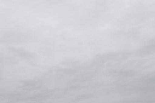 薄曇りの空 薄曇りの空の写真