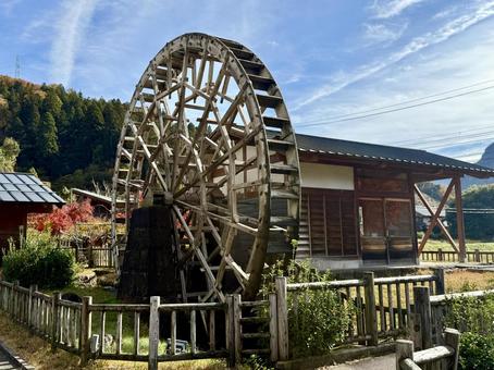 11月　秋の竹田水車メロディーパーク 竹田水車メロディーパーク,自然,水車の写真素材