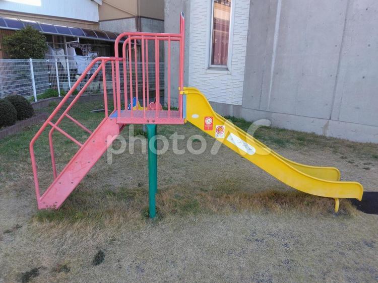 公園の遊具　滑り台２ 滑り台,遊具,公園の写真素材