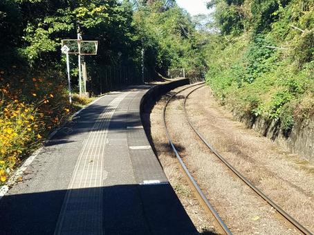 幻想無人駅 無人駅,屋外,線路の写真素材