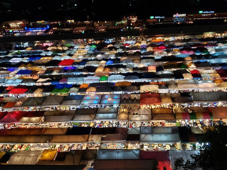 ラチャダー鉄道市場 市場,ナイトマーケット,バンコクの写真素材