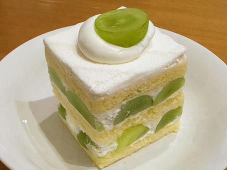 シャインマスカットのケーキ ケーキ,ショートケーキ,シャインマスカットの写真素材