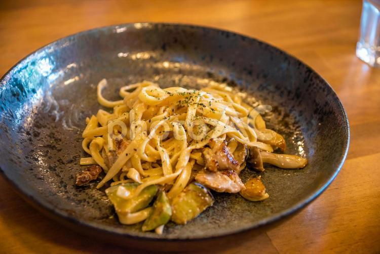 酒粕を使った明太グリームパスタ 信州鶏,鶏肉,酒粕の写真素材