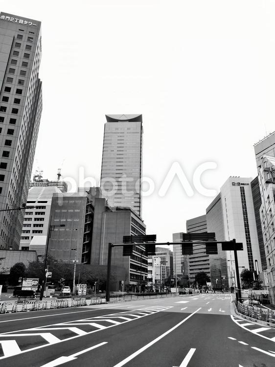 虎ノ門の風景９　白黒 虎ノ門,車道,都市の写真素材