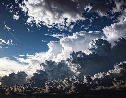 曇り空の風景 曇り空の風景の写真