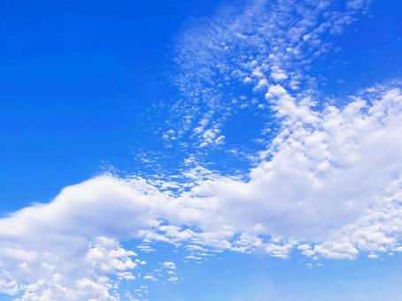 夏空 夏空 夏空,雲,白の写真素材