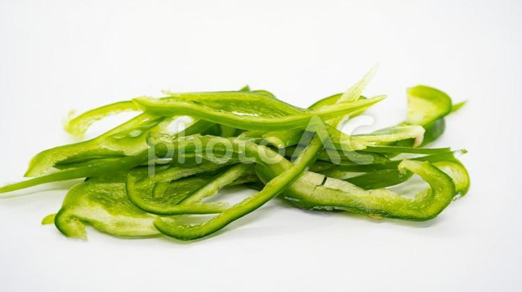ピーマン　細切り　クローズアップ ピーマン,野菜,食材の写真素材