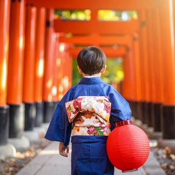 七五三 男の子 後ろ姿 七五三 男の子 後ろ姿の写真