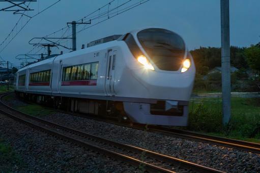E657特急電車の写真