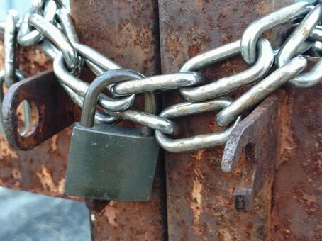 サビた鉄の門 錆,金属,門の写真素材