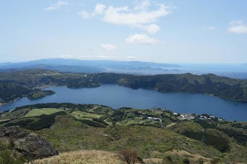 初夏の芦ノ湖 初夏の芦ノ湖 芦ノ湖,箱根駒ケ岳,湖の写真素材