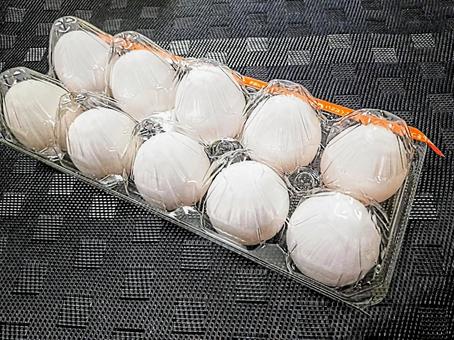 パックに入った卵 鶏卵 パックに入った卵 鶏卵の写真