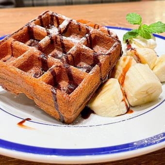チョコソースとバナナのワッフル チョコソースとバナナのワッフル ワッフル,バナナ,チョコソースの写真素材