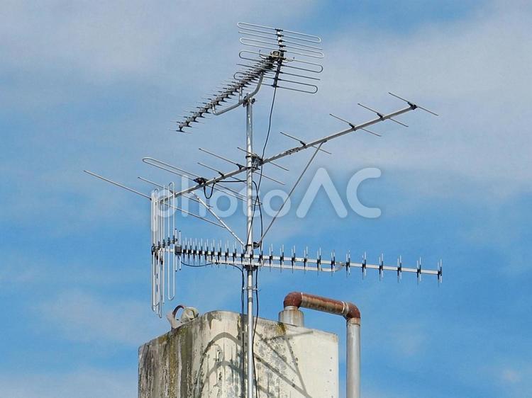 【風景写真】テレビ受信アンテナ アンテナ,テレビ,受信の写真素材