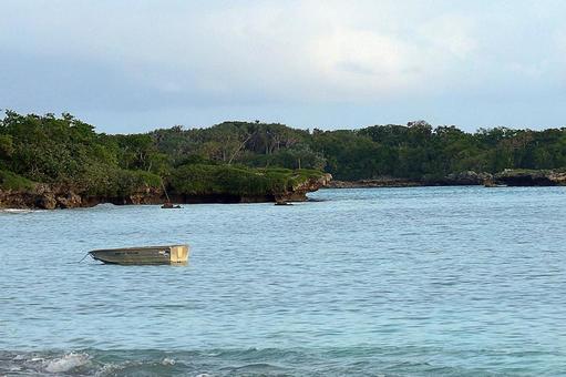 ニューカレドニア544　ウヴェア島ボート ニューカレドニア,ウヴェア島,ボートの写真素材