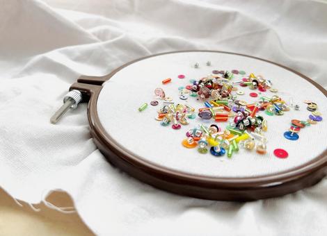 ビーズと刺繍枠 ビーズと刺繍枠 刺繍,ビーズ,ハンドメイドの写真素材