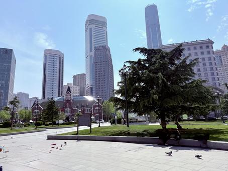 飛び出た2本のビル 瀋陽,海外,中国の写真素材