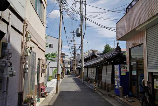 昭和の雰囲気を残す町角 町角,路地,隘路の写真素材
