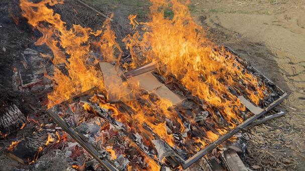 燃える炎 襖の焼却　テクスチャー 燃える,焚き火,火の写真素材