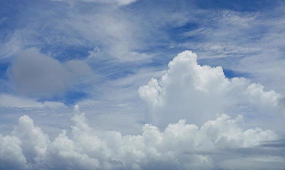 夏の雲と青空 石垣島の空 夏の雲と青空 石垣島の空 雲,青空,入道雲の写真素材