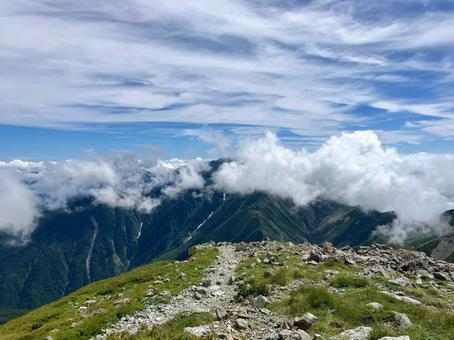 夏の悪沢岳へ登山40 夏の悪沢岳へ登山40 南アルプス,悪沢岳,荒川岳の写真素材