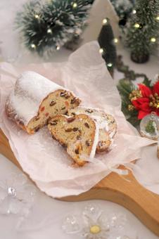 シュトーレン　クリスマス シュトーレン,シュトレン,クリスマスの写真素材