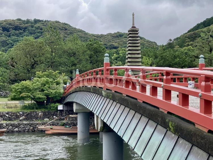 梅雨の宇治川と喜撰橋 宇治,京都,宇治川の写真素材
