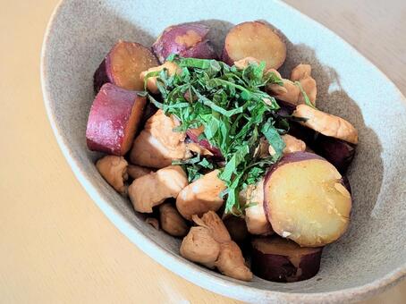 さつまいもと鶏肉の副菜 さつまいも,鶏肉,副菜の写真素材