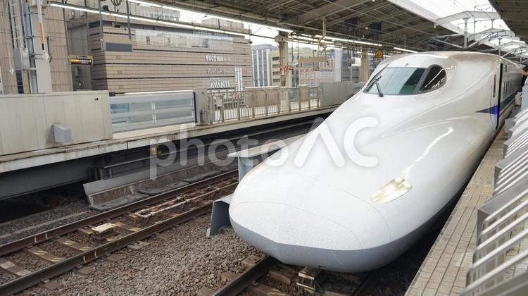 新幹線　N700系　のぞみ 鉄道,駅,乗り物の写真素材
