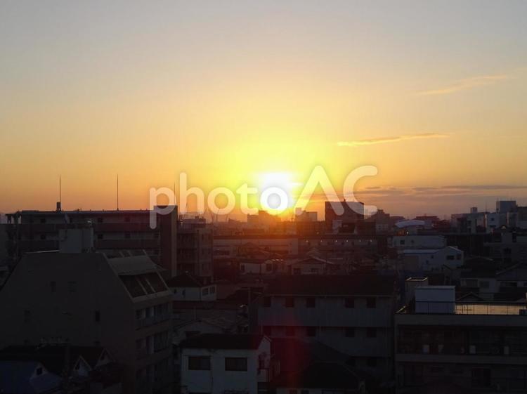 あけましておめでとう 初日の出,日の出,あけましておめでとうの写真素材