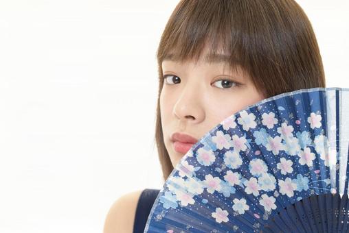 若い女性のスキンケアイメージ 若い女性のスキンケアイメージ 女性,スキンケア,ビューティーの写真素材