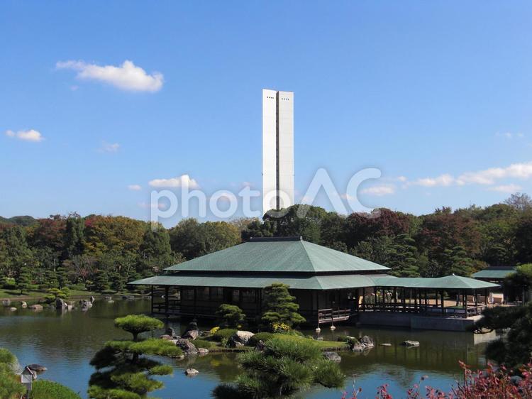 大仙公園日本庭園から平和の塔を見る。。。 大仙公園,平和の塔,森に浮かぶ塔の写真素材