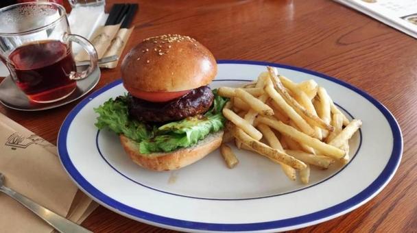 ハンバーガーセット ハンバーガーセット 食事,グルメ,ハンバーガーの写真素材