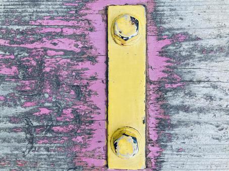 Retro pink seesaw background material, JPG Retro pink seesaw background material, JPG