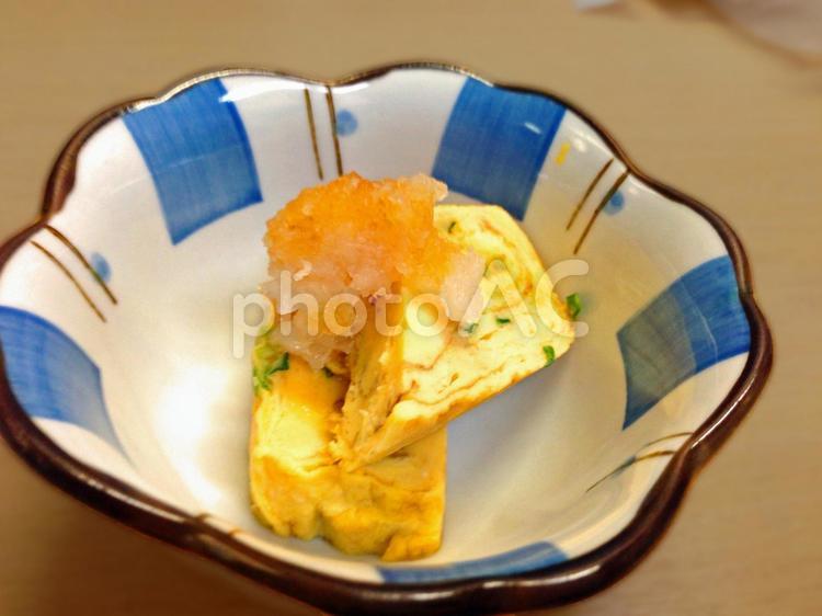玉子焼きの大根おろしかけ gourmet,おつまみ,たまご料理の写真素材