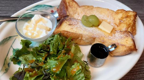 フレンチトーストプレート フレンチトーストプレート,フレンチトースト,野菜の写真素材