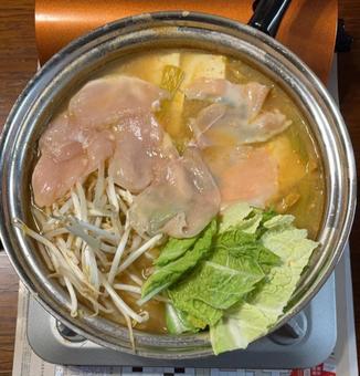 R7.11.07　鶏肉の白菜鍋 鶏肉,白菜,鍋の写真素材