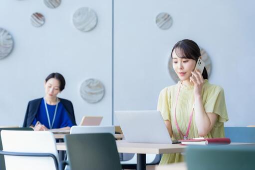 オフィスで働くビジネスウーマン ビジネス,ビジネスウーマン,エンジニアの写真素材