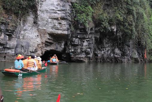 ベトナムタムコックの川下り風景 ベトナムタムコックの川下り風景 ベトナム,タムコック,川下りの写真素材