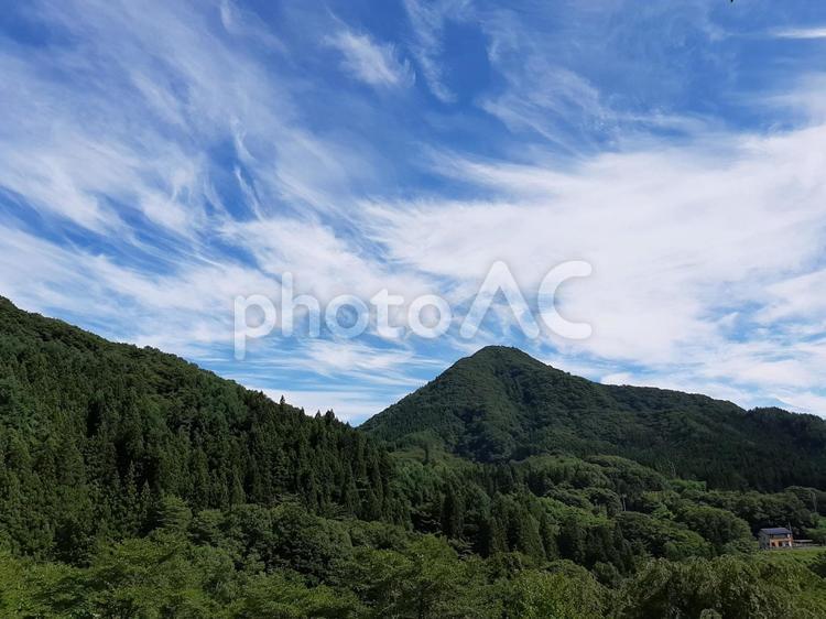 7月の山と青空 自然,風景,空の写真素材