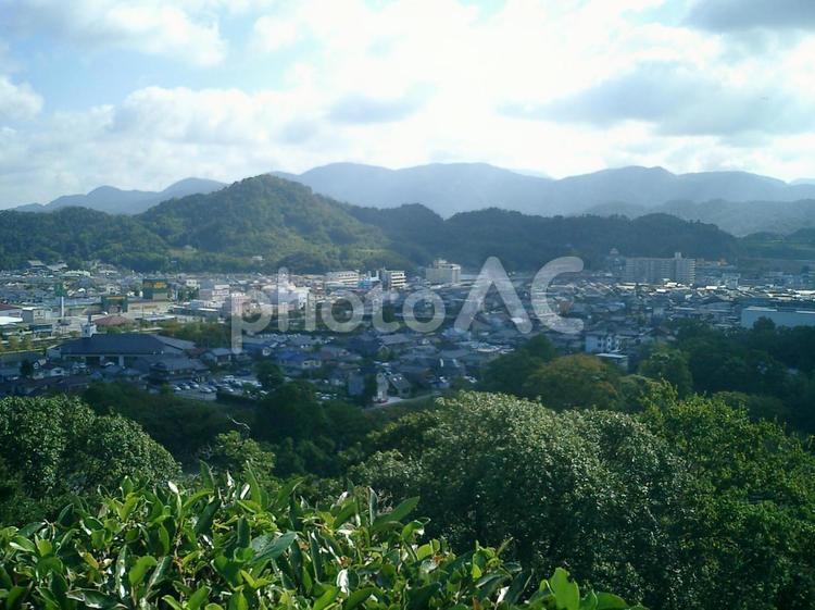彦根城天守閣からの佐和山城 彦根城の写真素材
